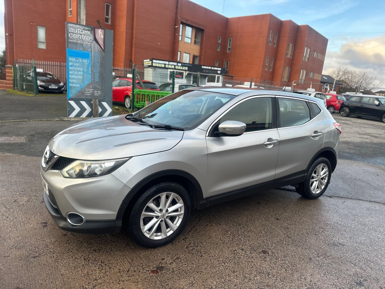 Used Nissan Qashqai 2014 for sale - 77605049: Photo 7