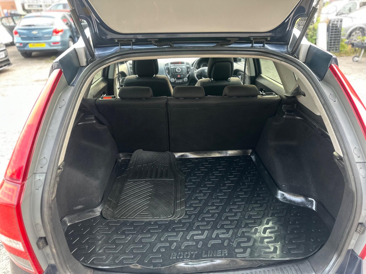 Used Kia Ceed 2011 for sale - 76988373: Photo 11