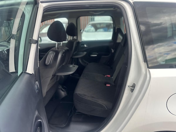 Used Citroen C3 Picasso 2010 for sale - 75670403: Photo 19