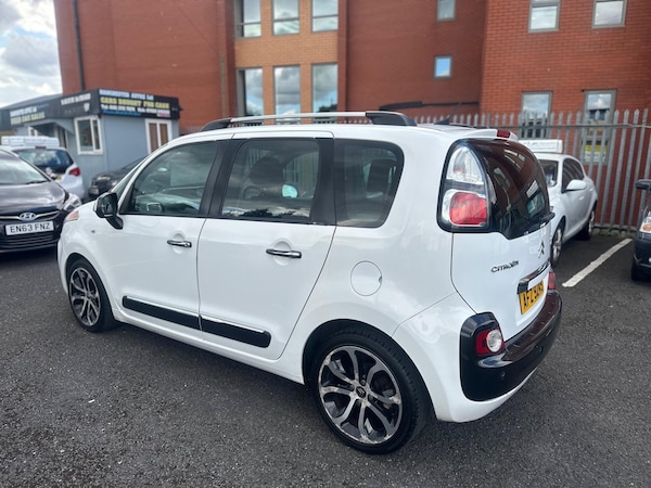 Used Citroen C3 Picasso 2010 for sale - 75670403: Photo 30