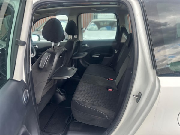 Used Citroen C3 Picasso 2010 for sale - 75670403: Photo 6