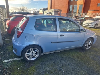 Used Fiat Punto 2005 for sale - 77091108: Photo