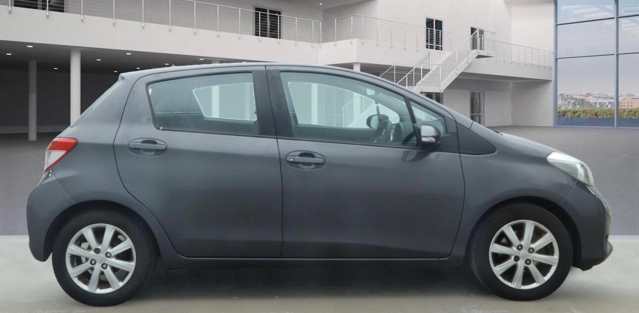 Used Toyota Yaris 2013 for sale - 76446567: Photo 4