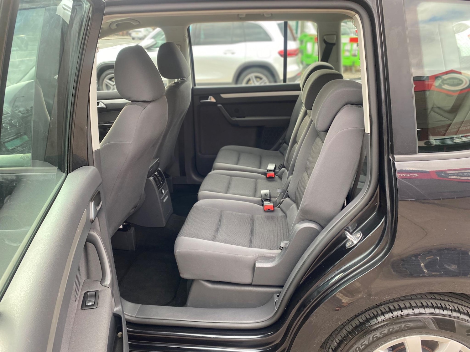 Vehicle 33