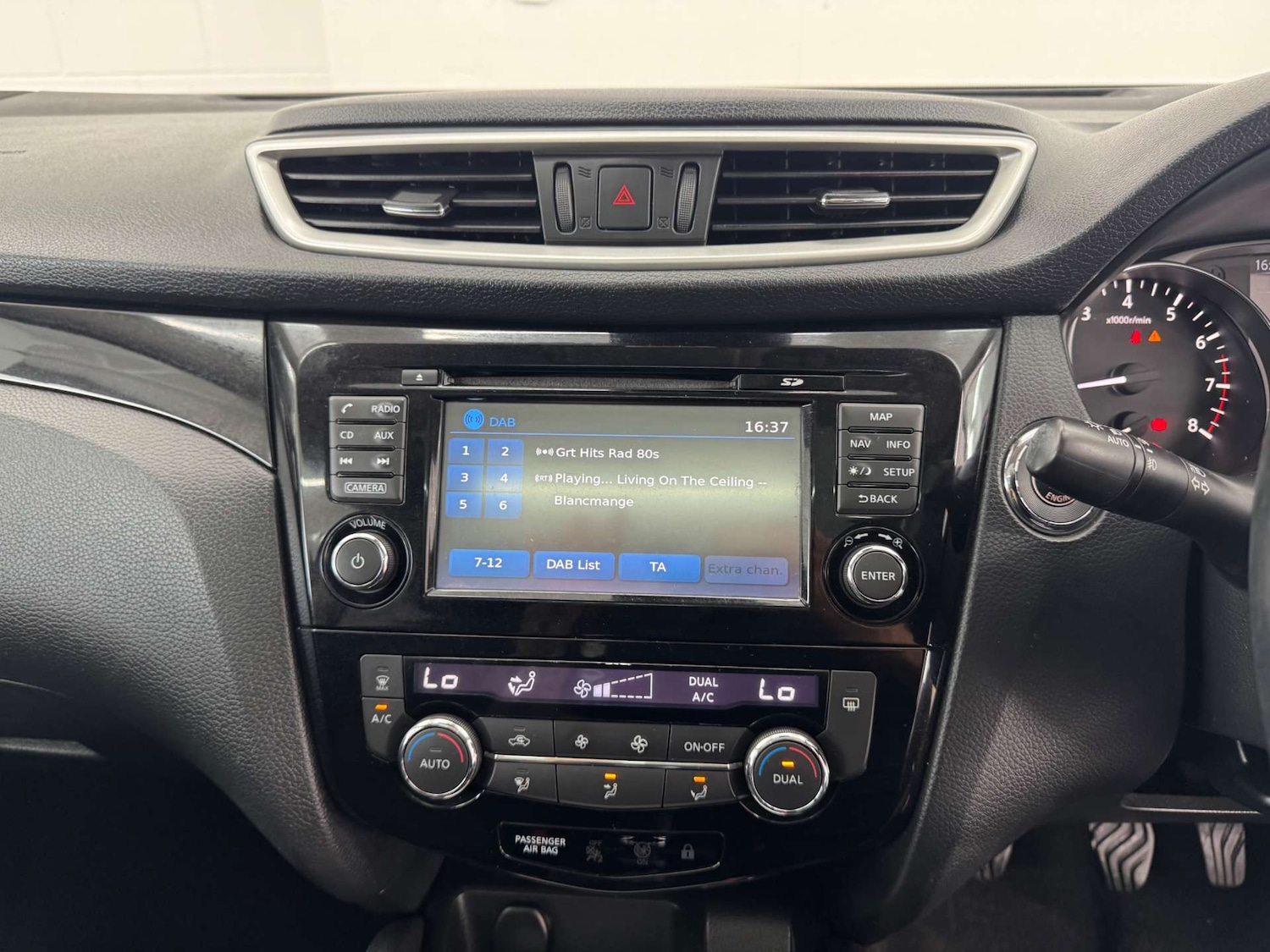 Vehicle 29