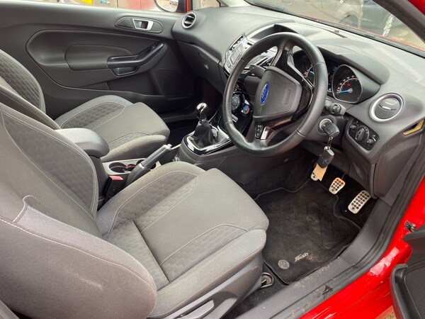 Used Ford Fiesta 2014 for sale - 70335254: Photo 5