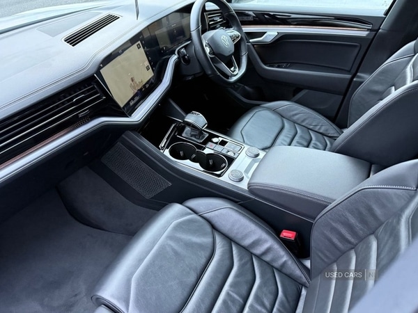 Used Volkswagen Touareg 2023 for sale - 76850637: Photo 11