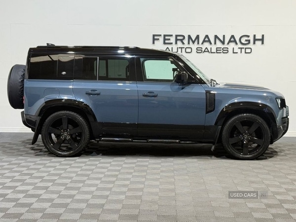 Used Land Rover Defender 2024 for sale - 76850839: Photo 2
