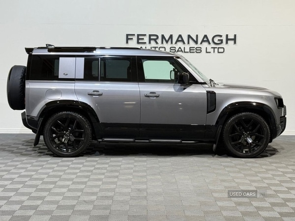 Used Land Rover Defender 2024 for sale - 76899915: Photo 2