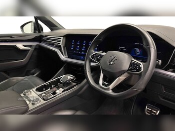 Used Volkswagen Touareg 2023 for sale - 78205686: Photo