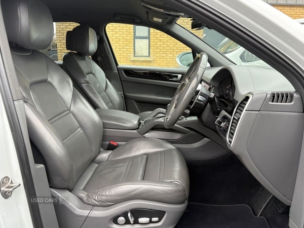 Used Porsche Cayenne 2018 for sale - 76308206: Photo 12