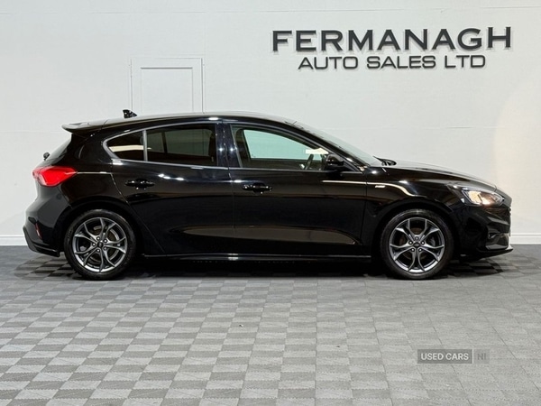 Used Ford Focus 2019 for sale - 76350040: Photo 2