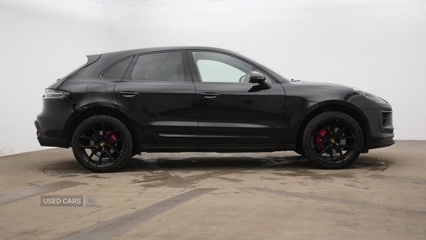 Used Porsche Macan 2022 for sale - 78205691: Photo 2