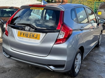 Used Honda Jazz 2018 for sale - 77351830: Photo
