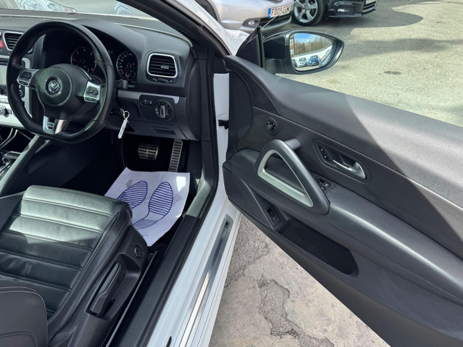 Used Volkswagen Scirocco 2013 for sale - 77838830: Photo 33