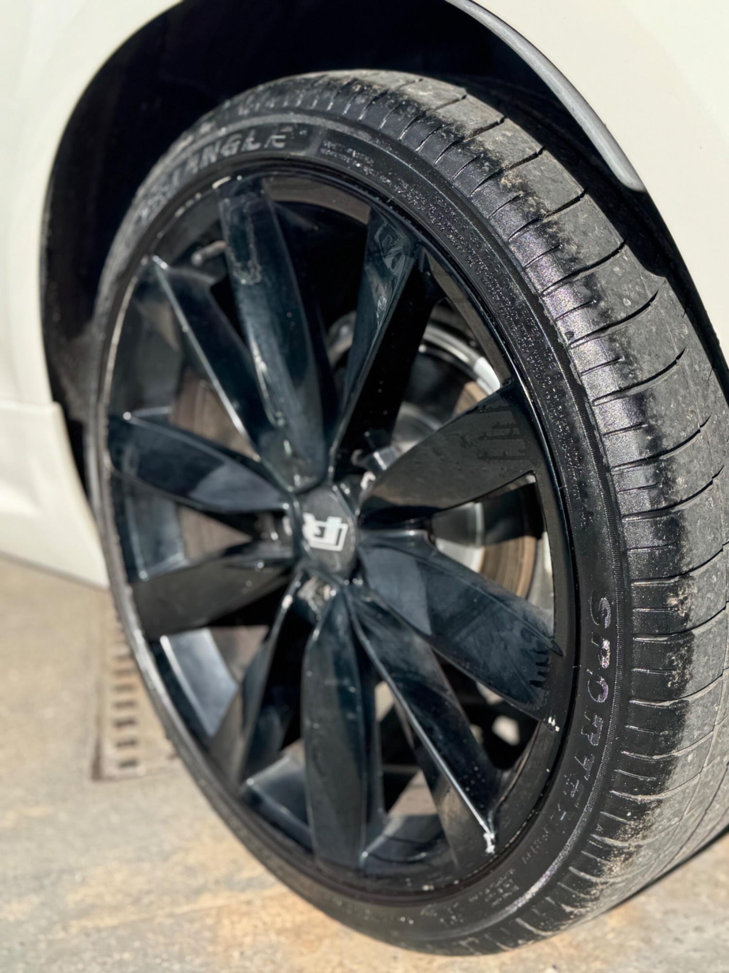 Used Volkswagen Scirocco 2013 for sale - 77838830: Photo 51