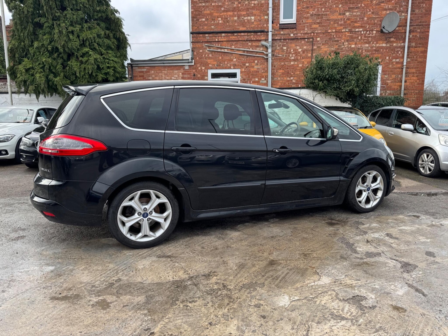 Used Ford S-Max 2013 for sale - 77396373: Photo 11