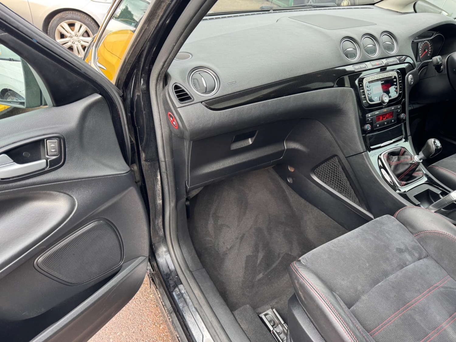 Used Ford S-Max 2013 for sale - 77396373: Photo 31