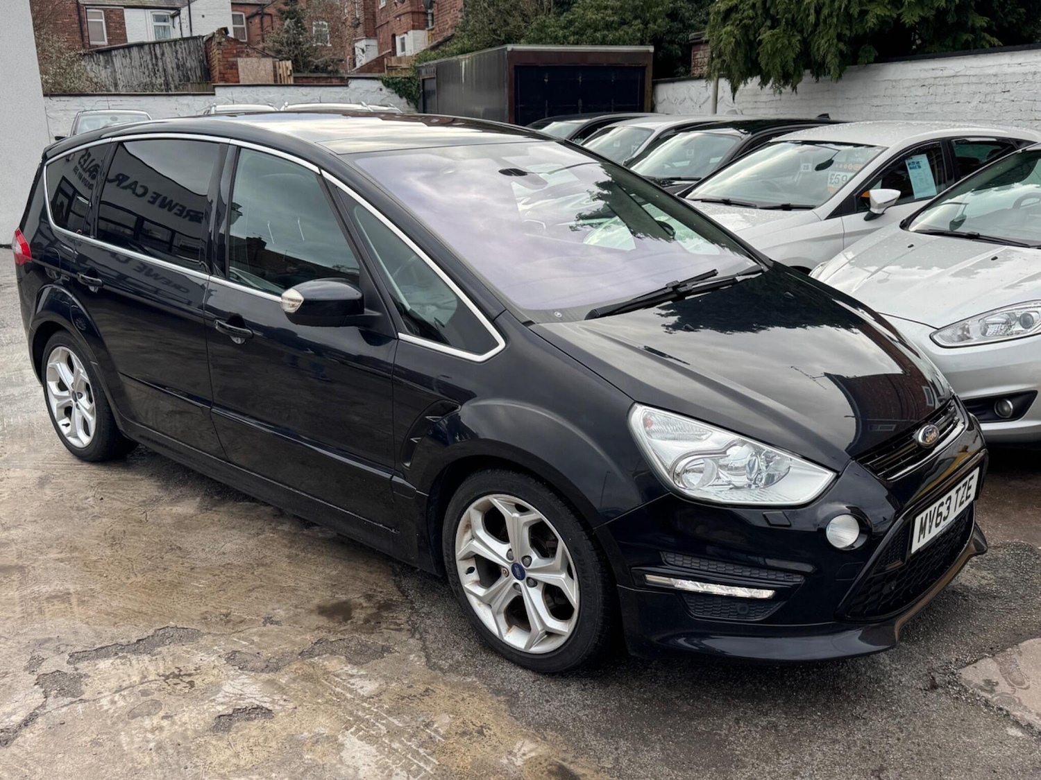 Used Ford S-Max 2013 for sale - 77396373: Photo 8