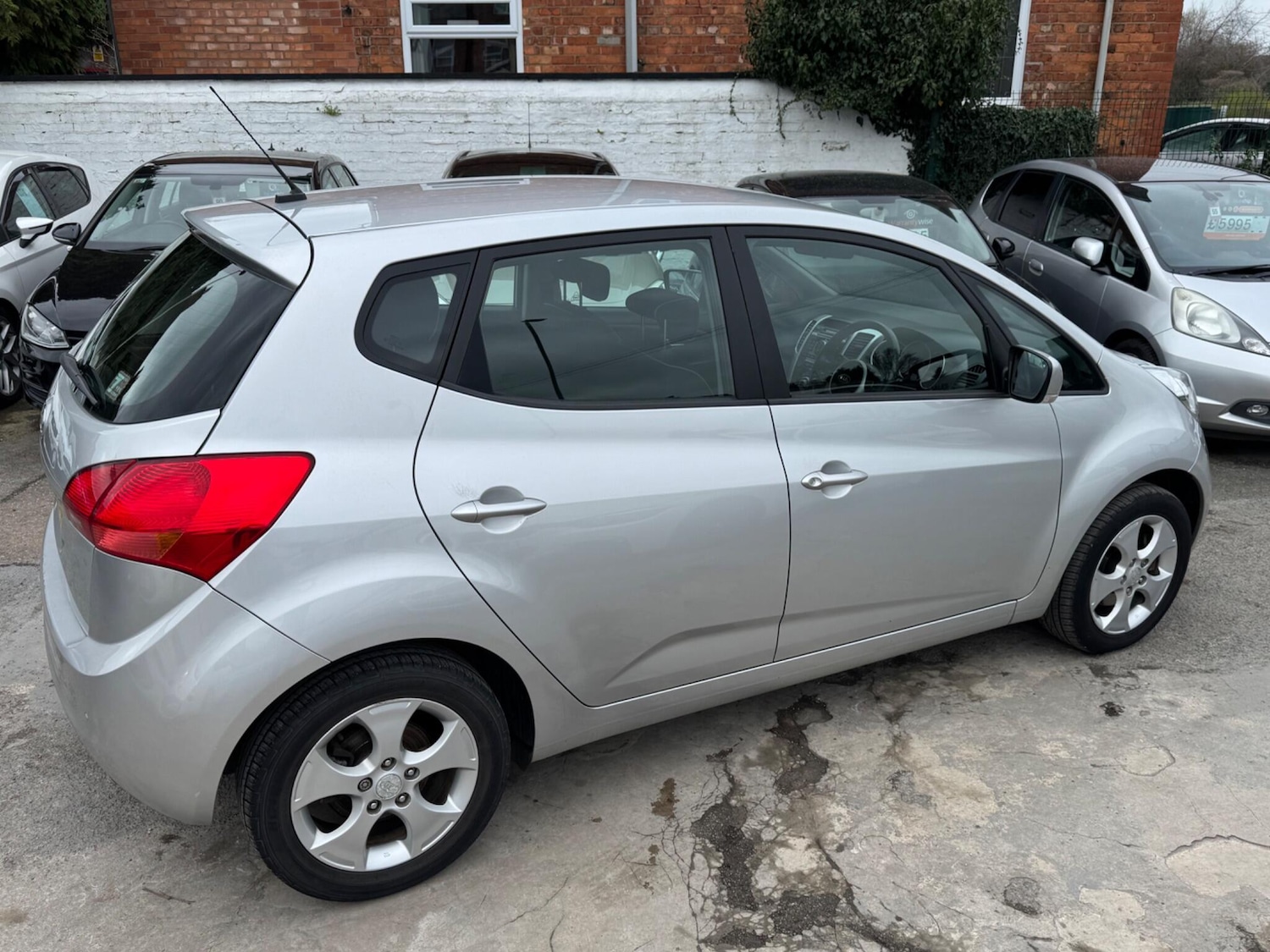 Used Kia Venga 2012 for sale - 77794289: Photo 11