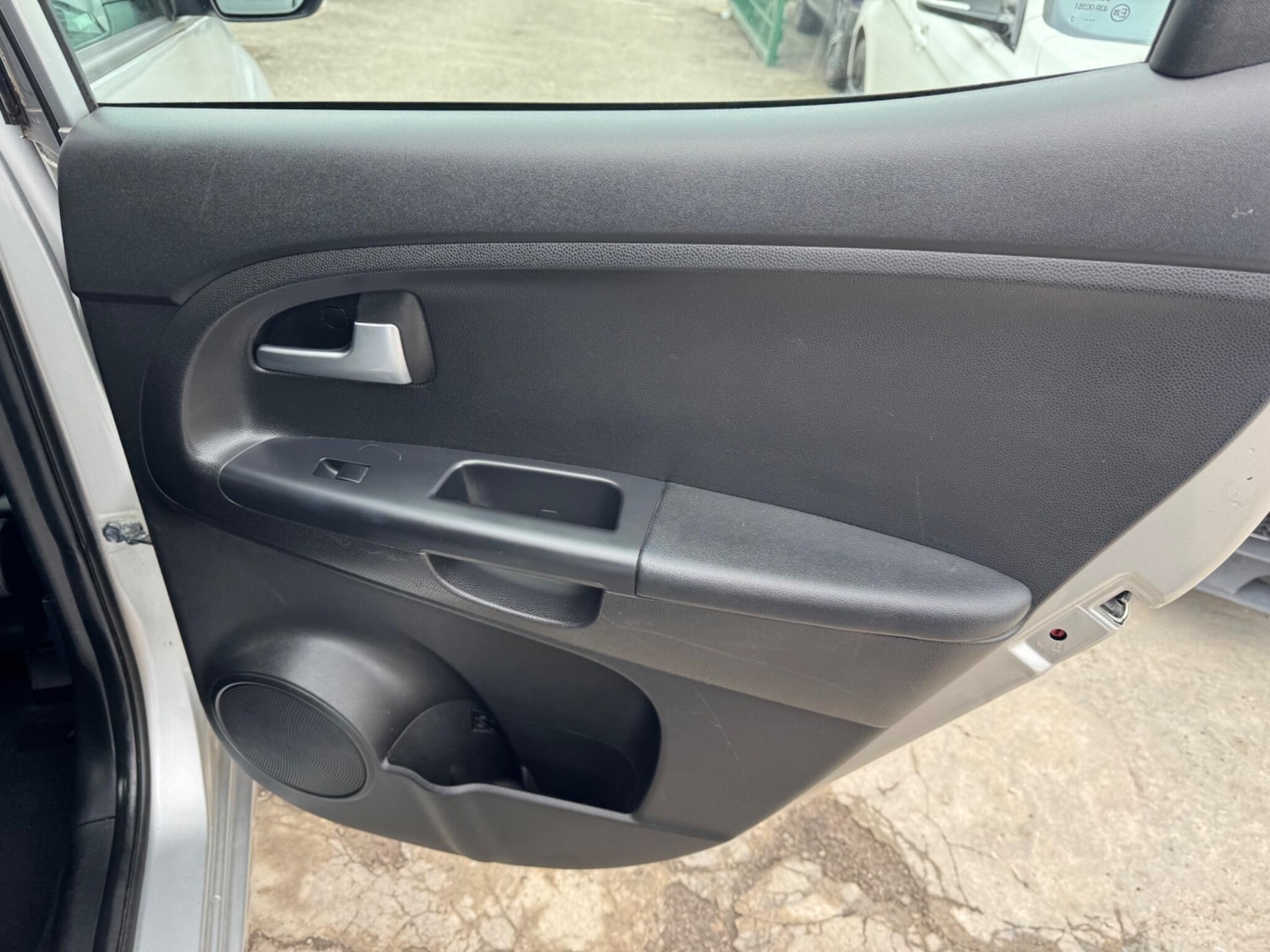 Used Kia Venga 2012 for sale - 77794289: Photo 28