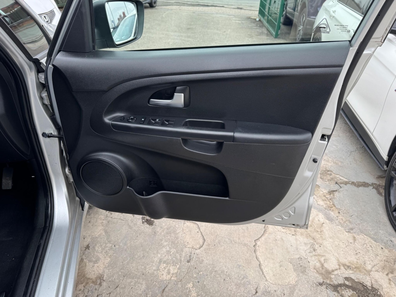 Used Kia Venga 2012 for sale - 77794289: Photo 29