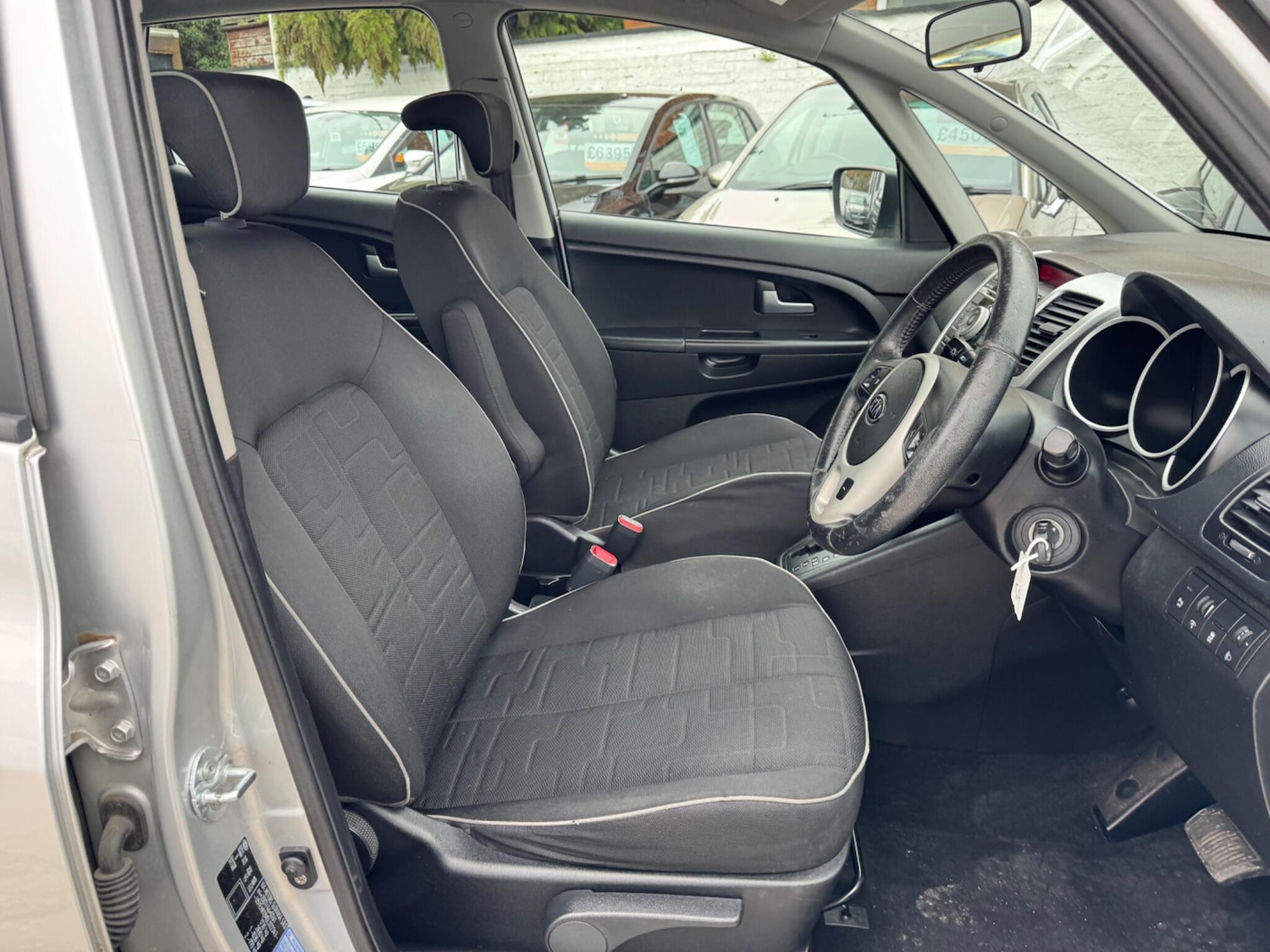 Used Kia Venga 2012 for sale - 77794289: Photo 3