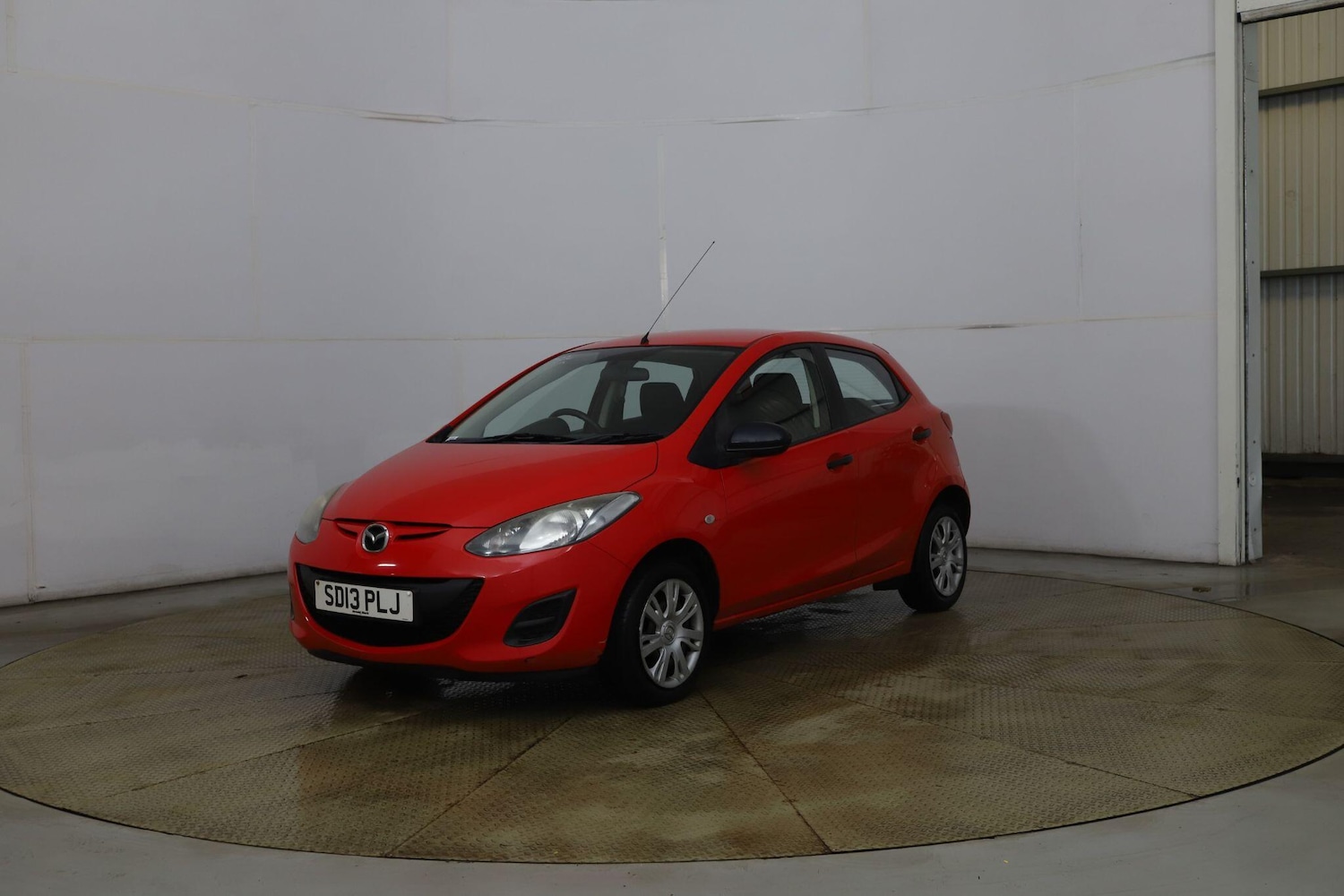 Used Mazda Mazda2 2013 for sale - 77351657: Photo 11