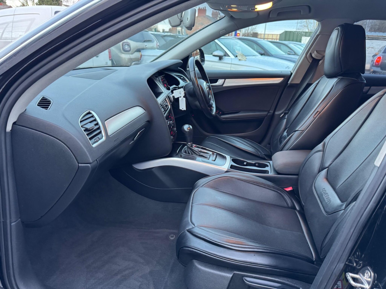 Used Audi A4 2009 for sale - 77625521: Photo 2