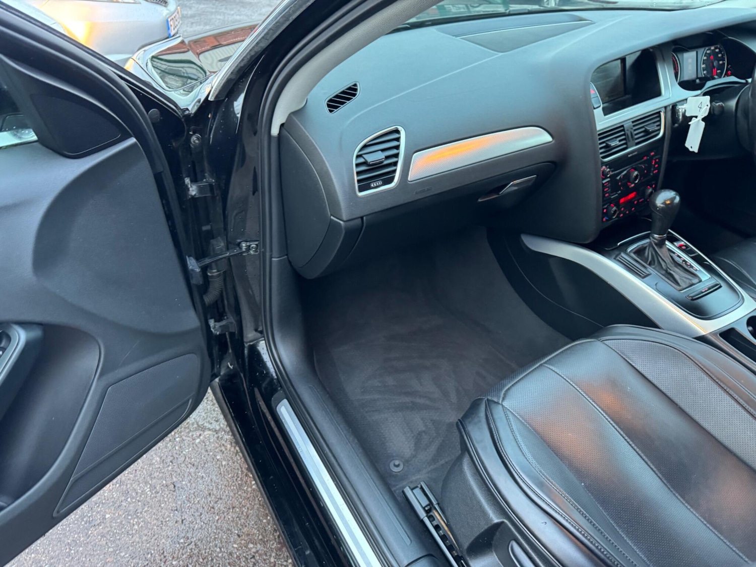 Used Audi A4 2009 for sale - 77625521: Photo 27