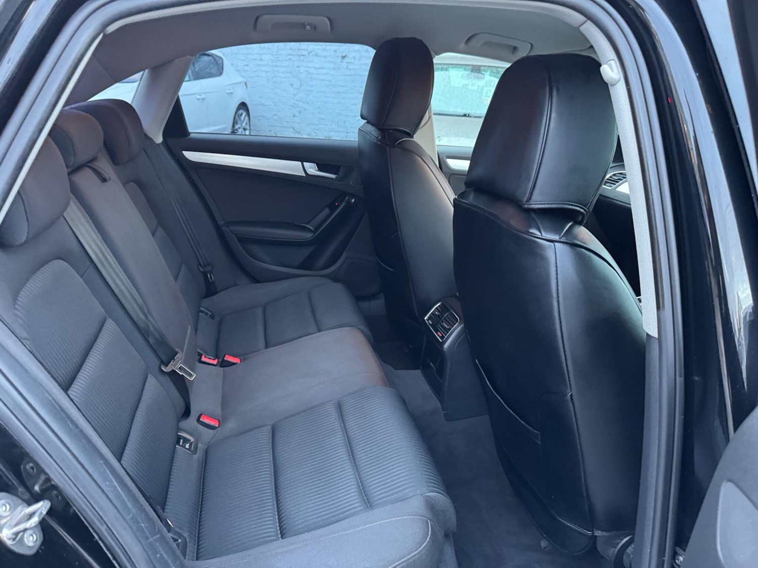 Used Audi A4 2009 for sale - 77625521: Photo 35