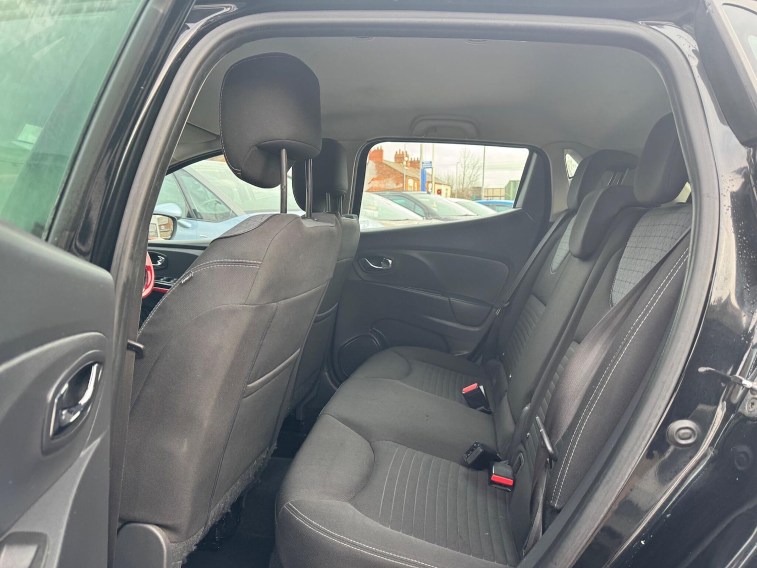 Used Renault Clio 2013 for sale - 77351486: Photo 26