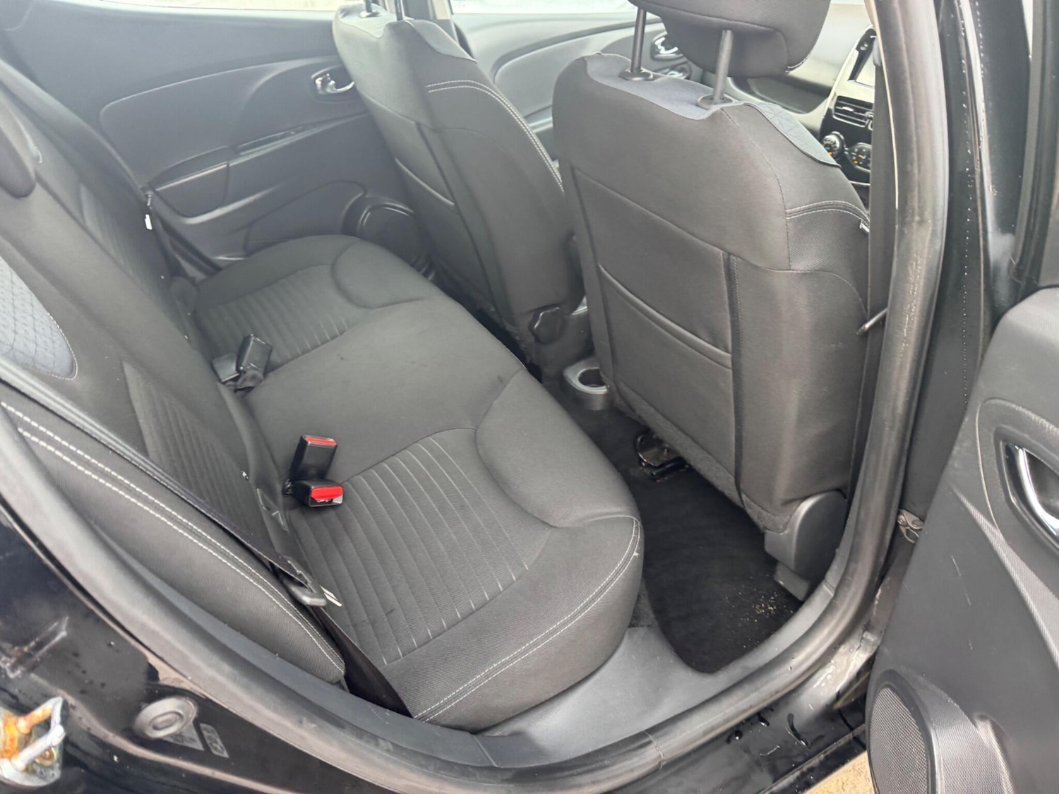 Used Renault Clio 2013 for sale - 77351486: Photo 29