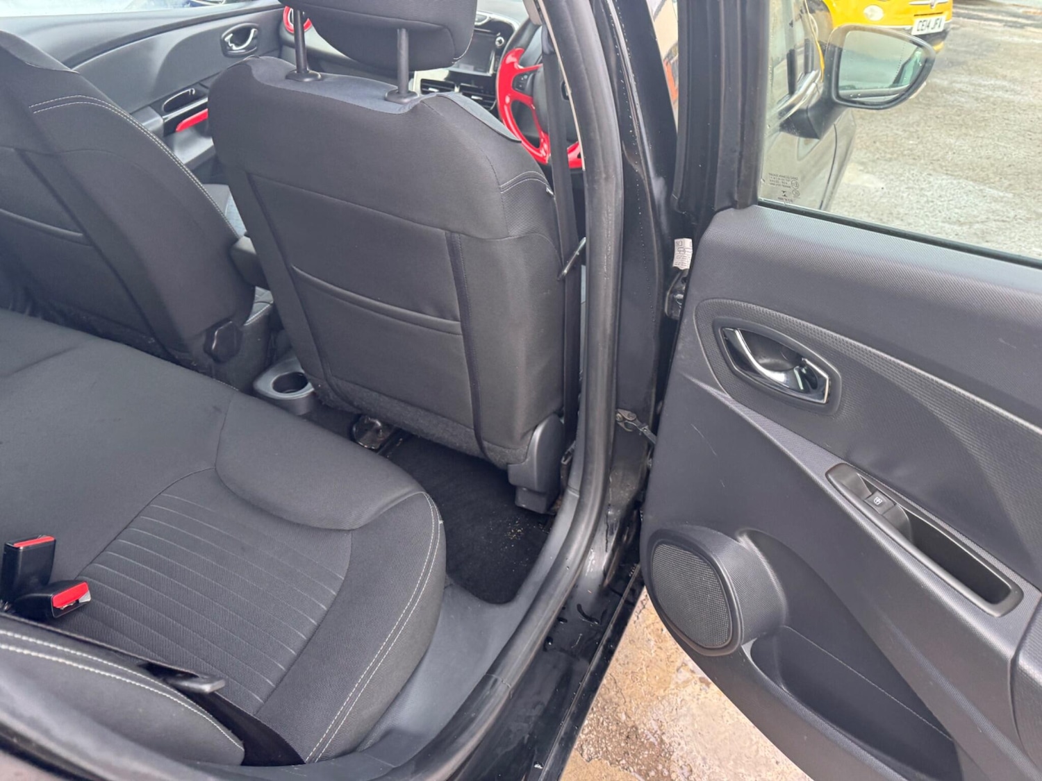 Used Renault Clio 2013 for sale - 77351486: Photo 30