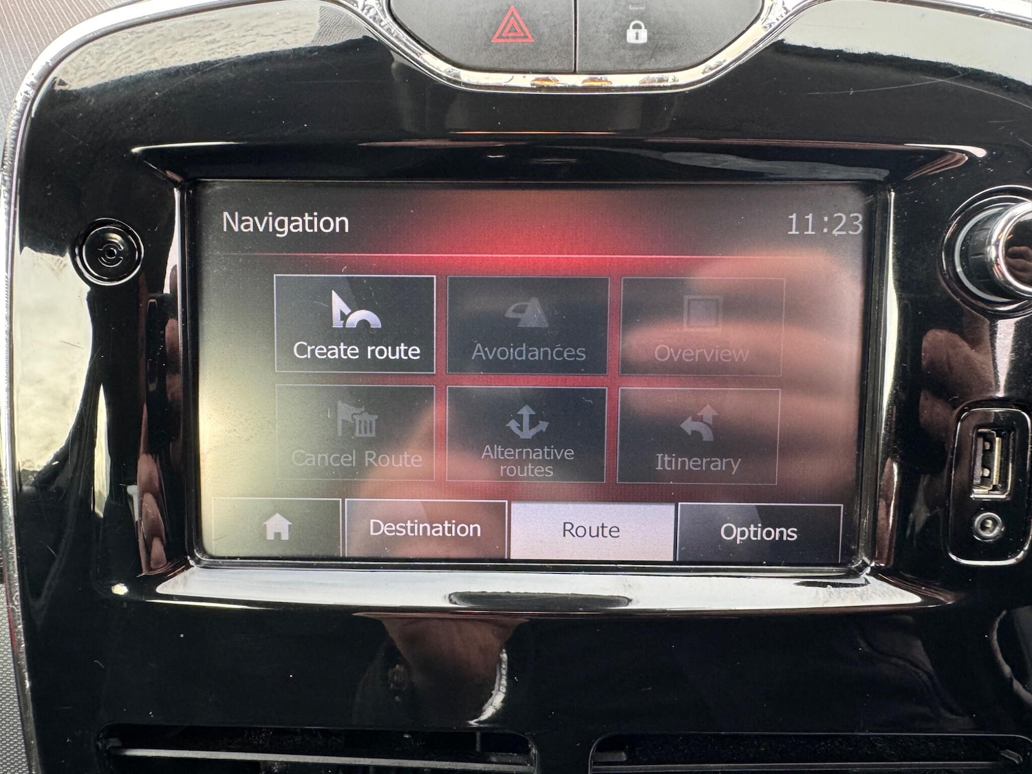 Used Renault Clio 2013 for sale - 77351486: Photo 45