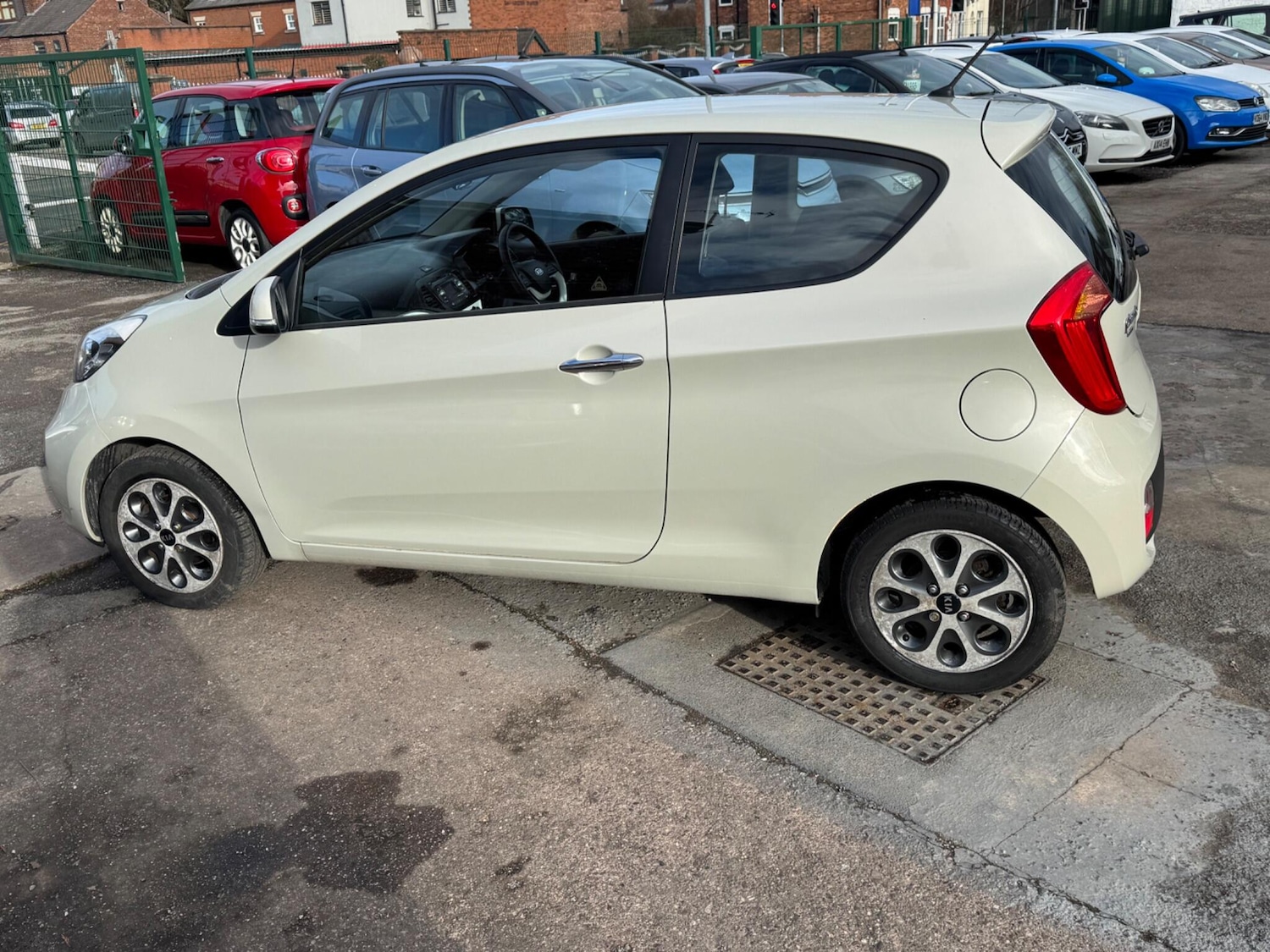 Used Kia Picanto for sale - 77351680: Photo 40