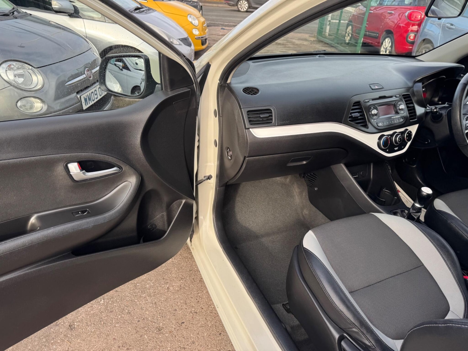 Used Kia Picanto for sale - 77351680: Photo 44