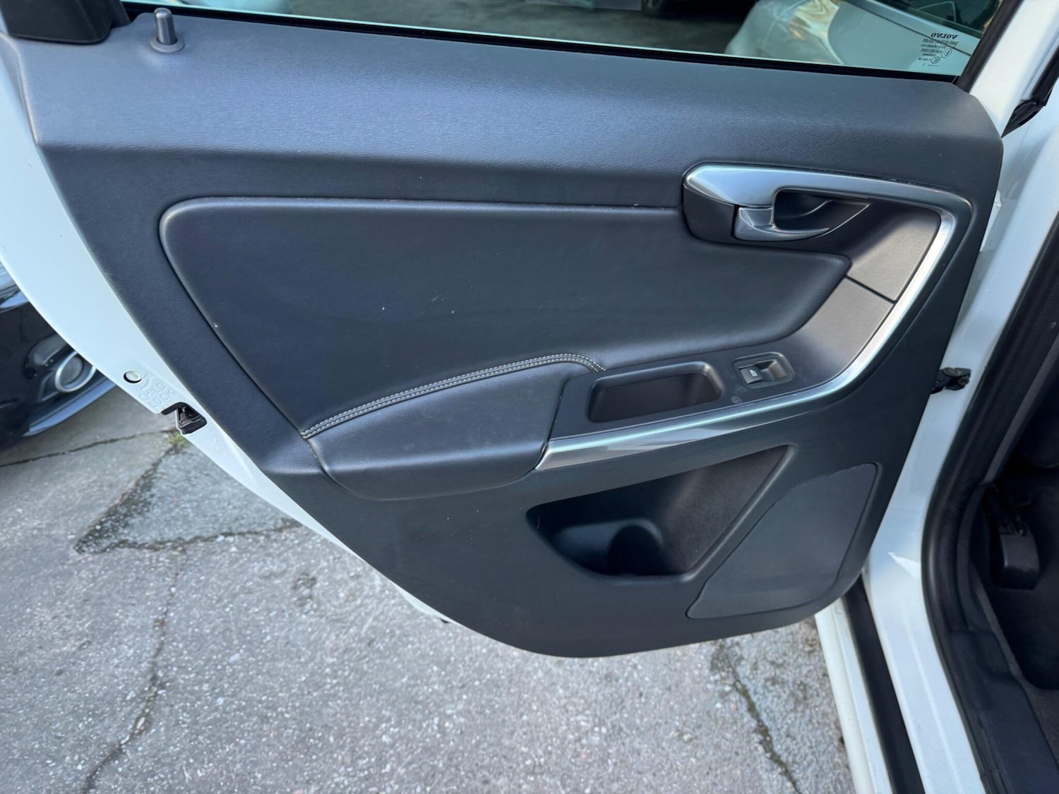 Used Volvo XC60 for sale - 77704652: Photo 17