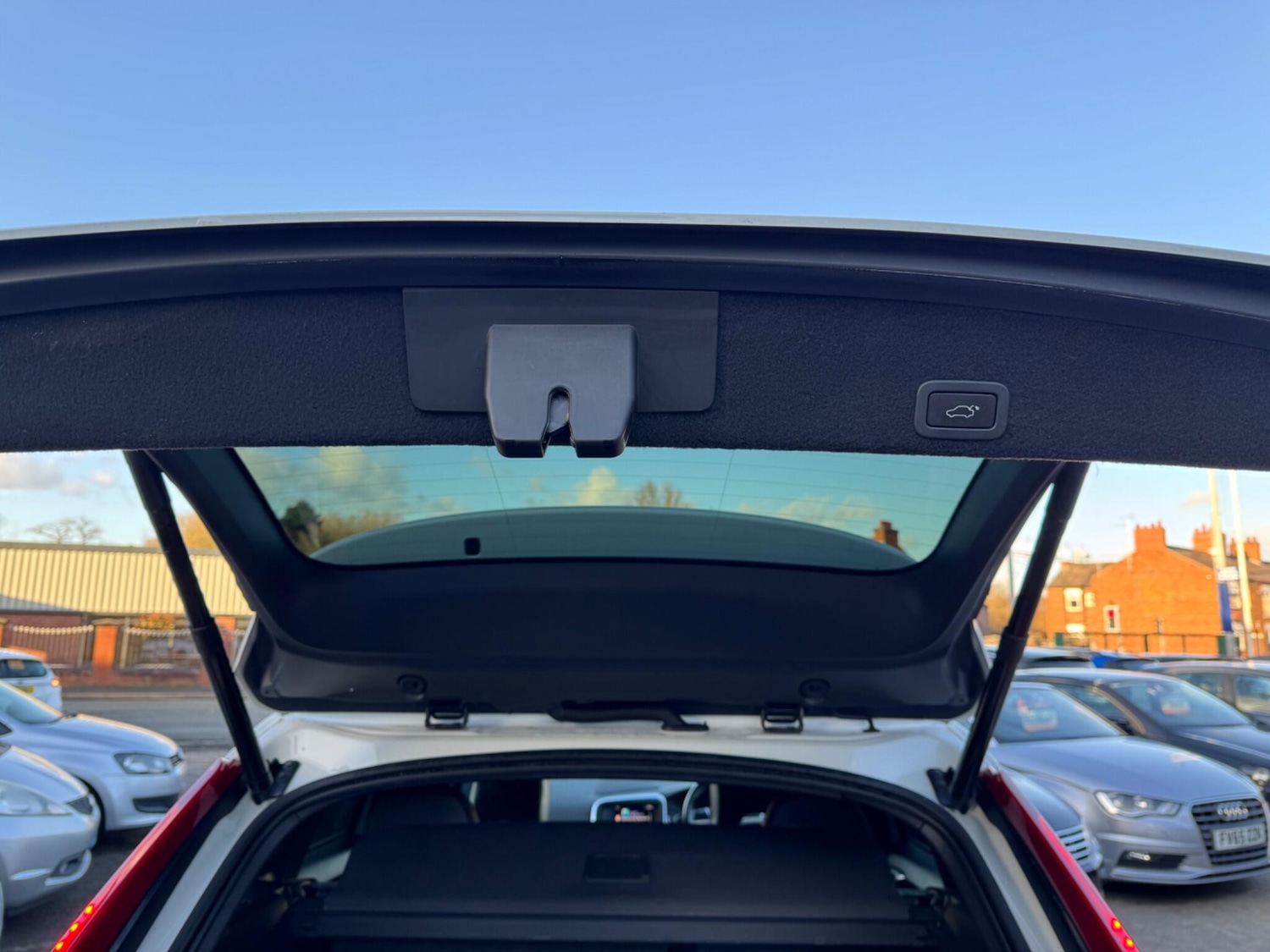 Used Volvo XC60 for sale - 77704652: Photo 23