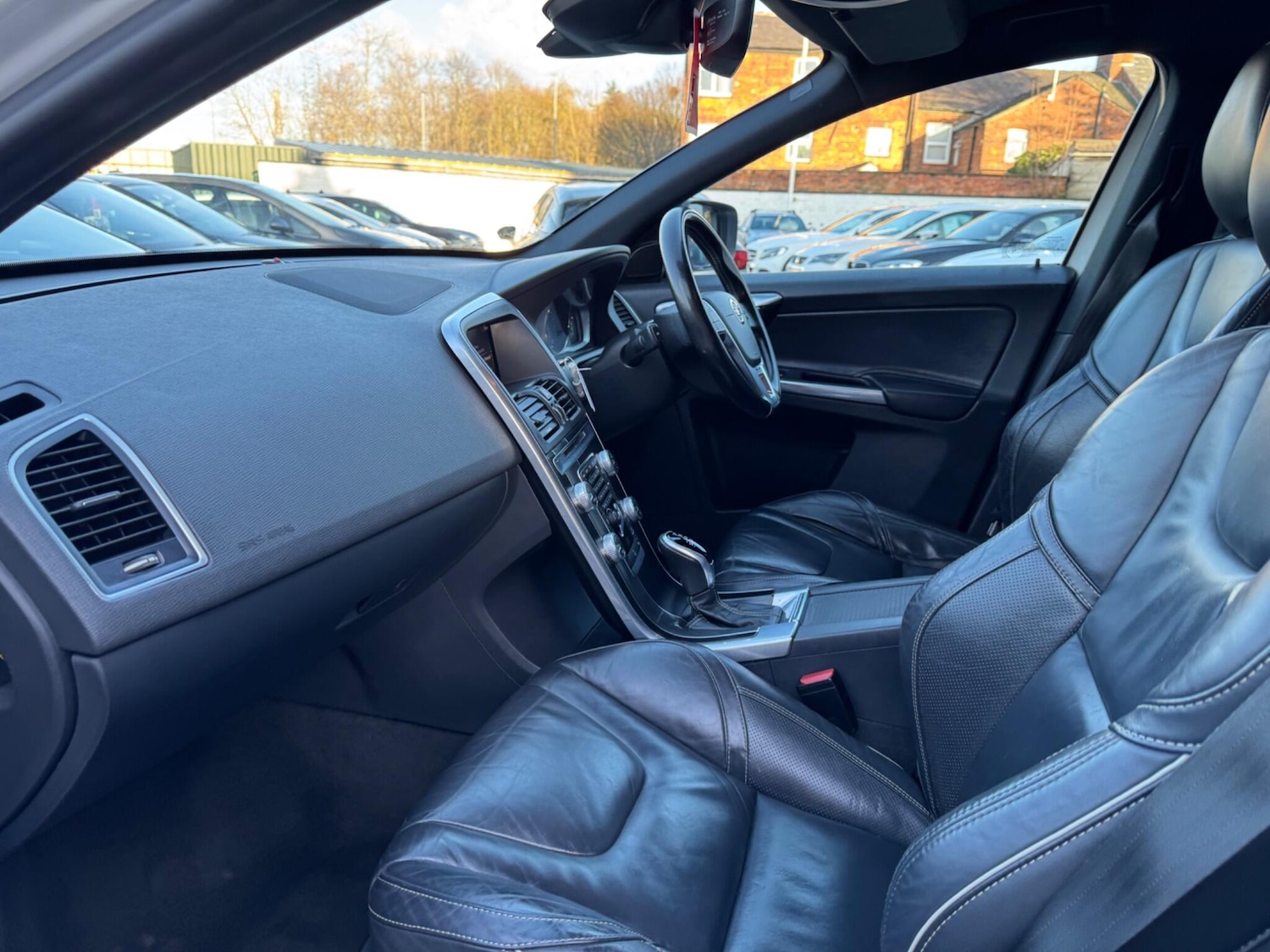 Used Volvo XC60 for sale - 77704652: Photo 3