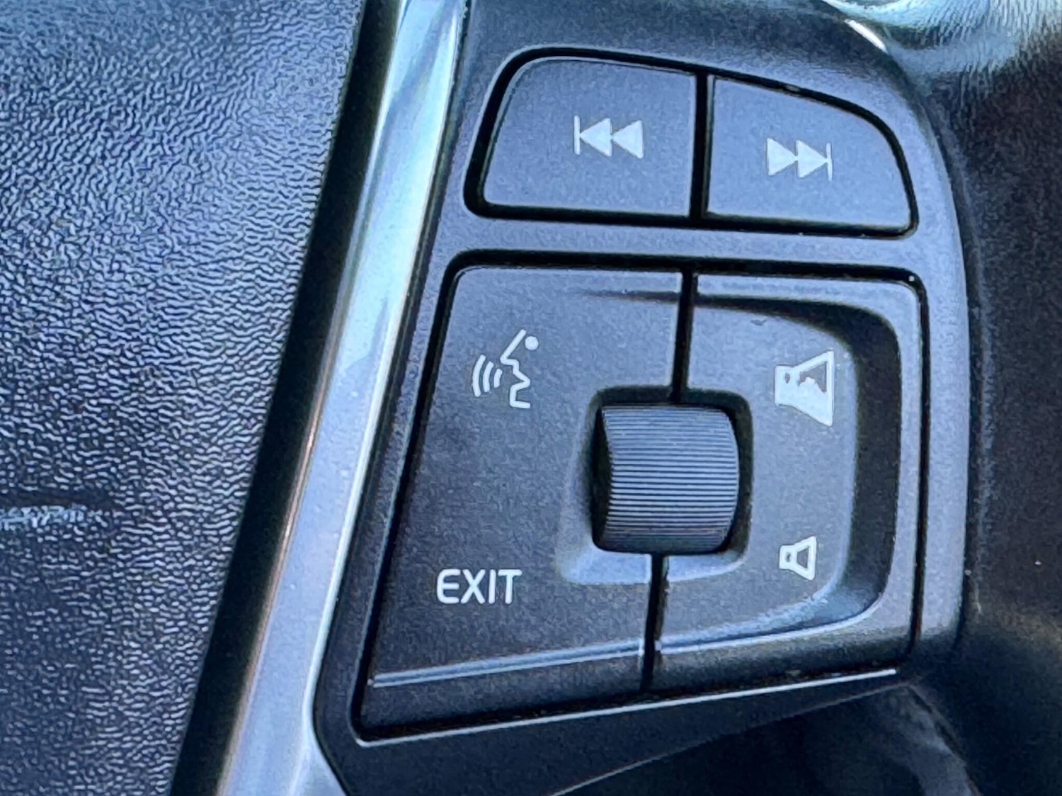 Used Volvo XC60 for sale - 77704652: Photo 31