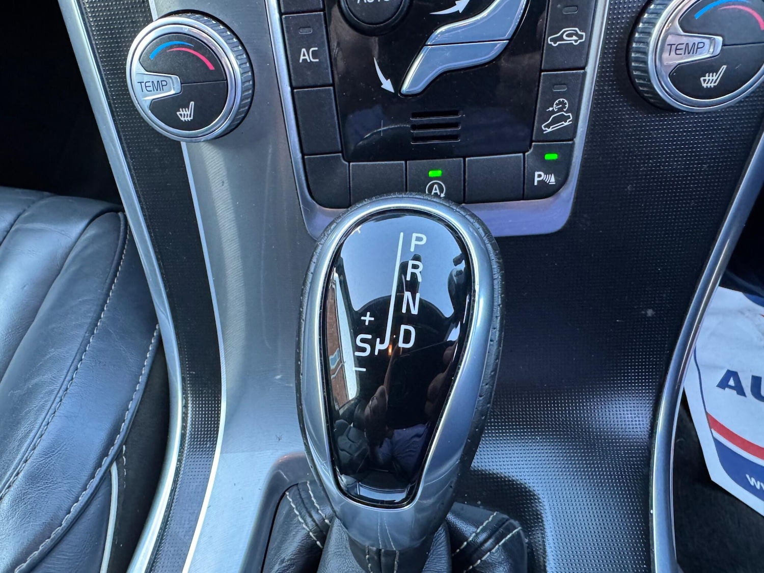 Used Volvo XC60 for sale - 77704652: Photo 32