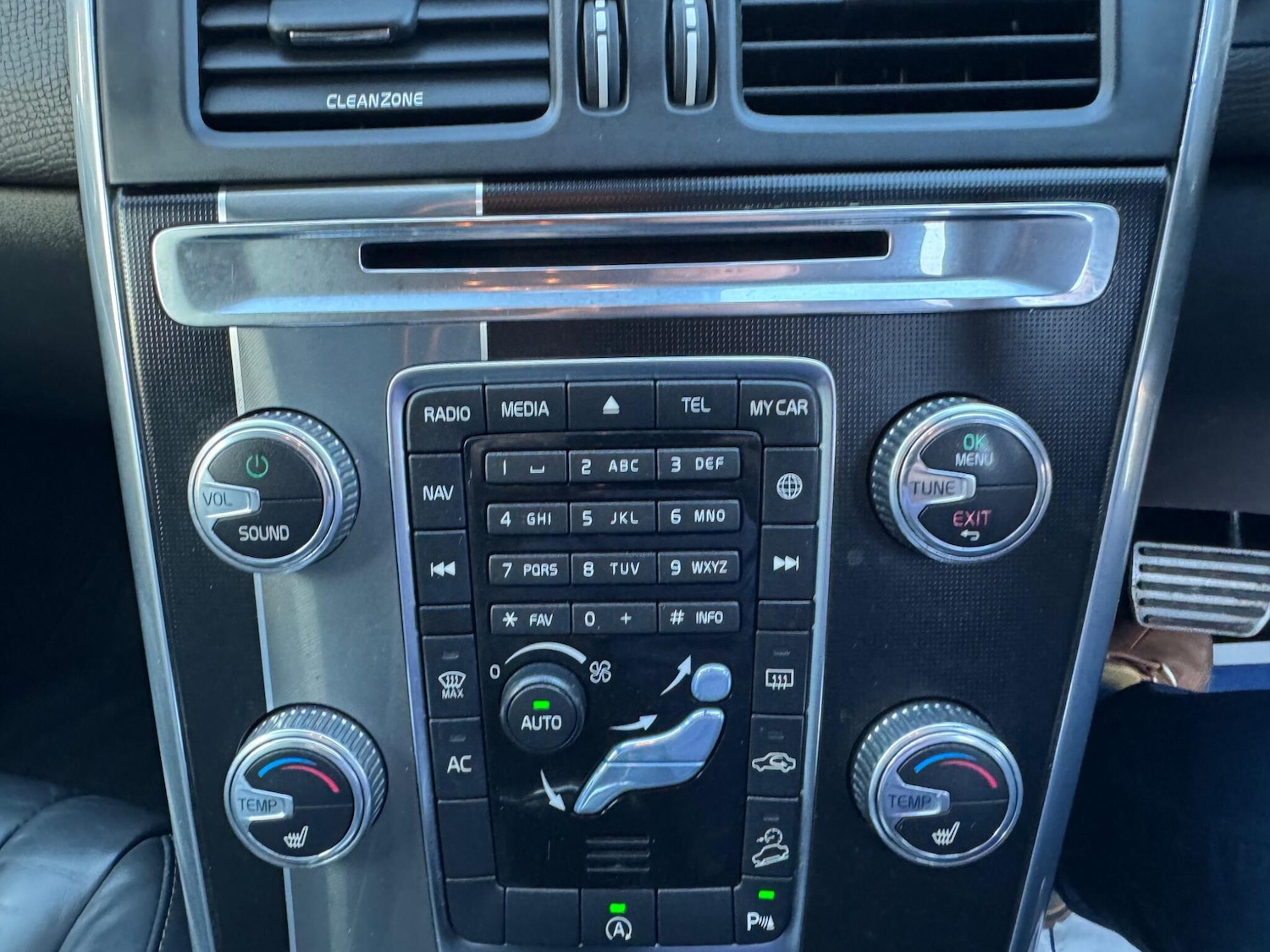 Used Volvo XC60 for sale - 77704652: Photo 33