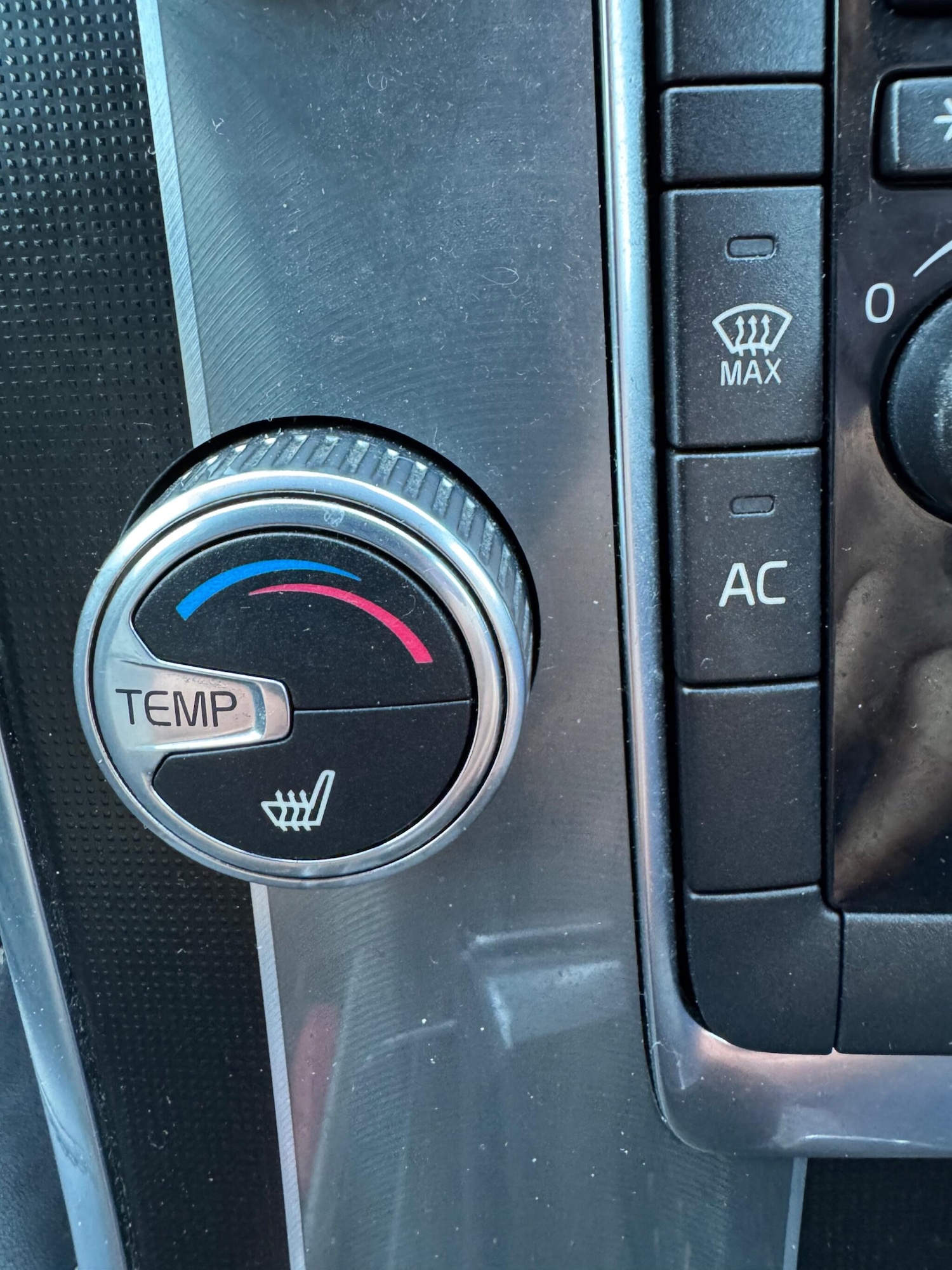 Used Volvo XC60 for sale - 77704652: Photo 42