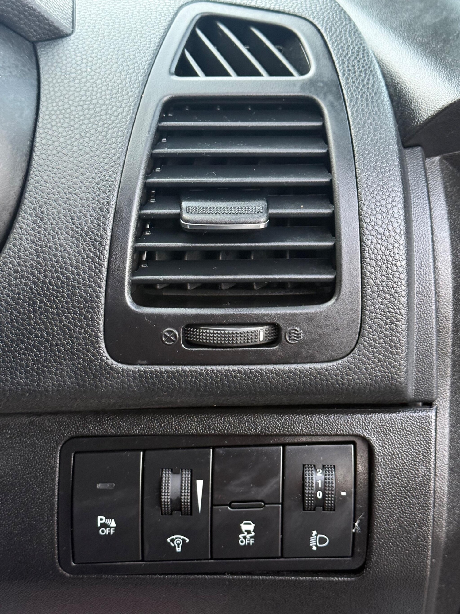 Used Kia Venga 2015 for sale - 77351663: Photo 17