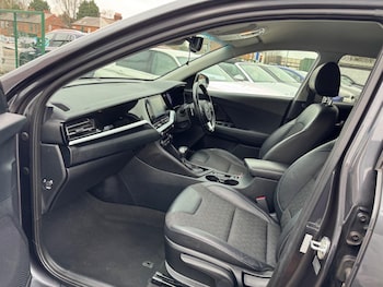 Used Kia Niro 2020 for sale - 77738737: Photo