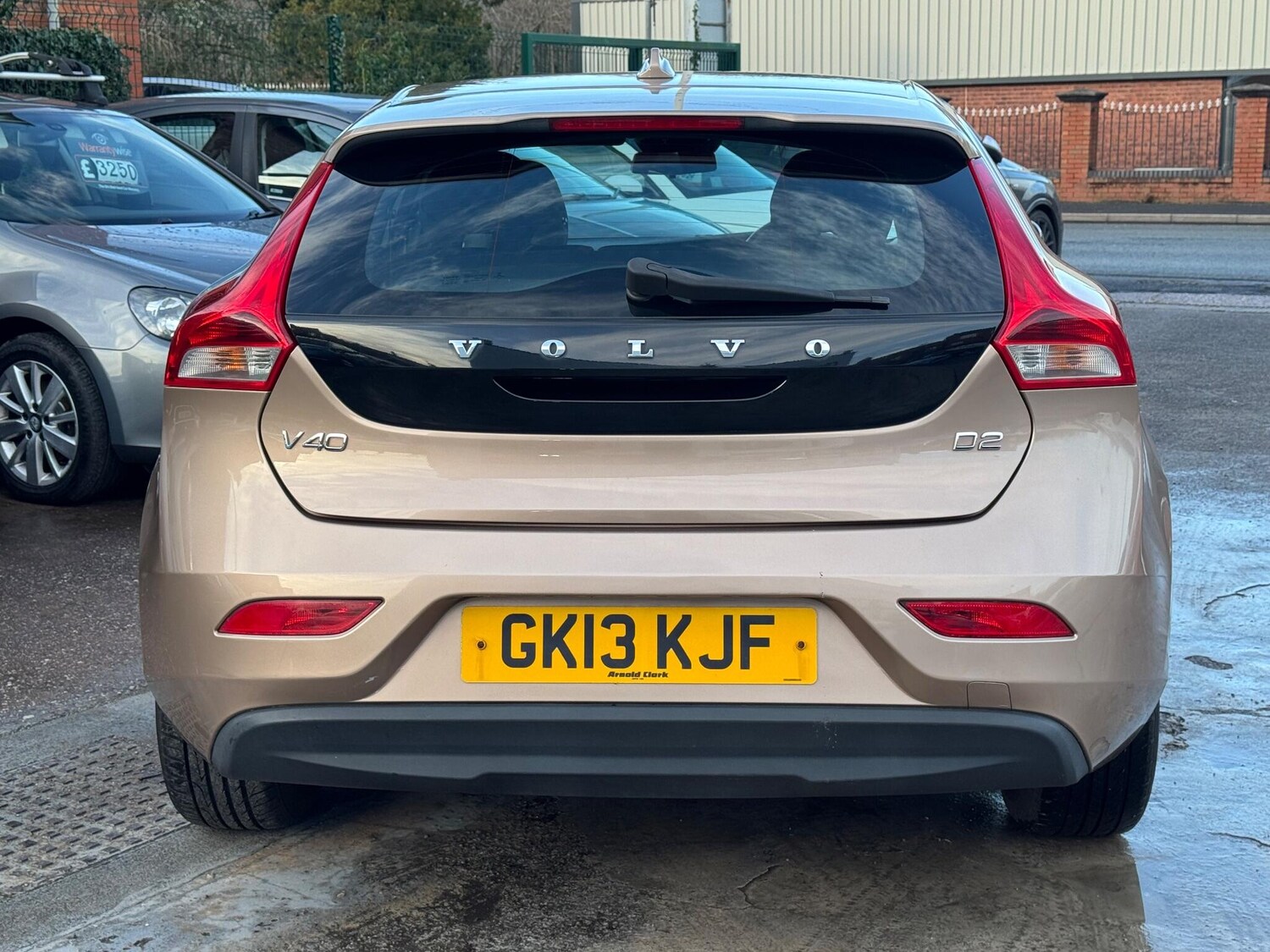 Used Volvo V40 2013 for sale - 77351512: Photo 14