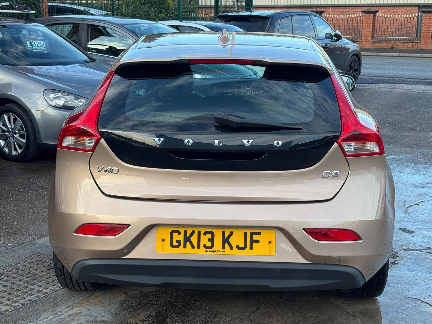 Used Volvo V40 2013 for sale - 77351512: Photo 17