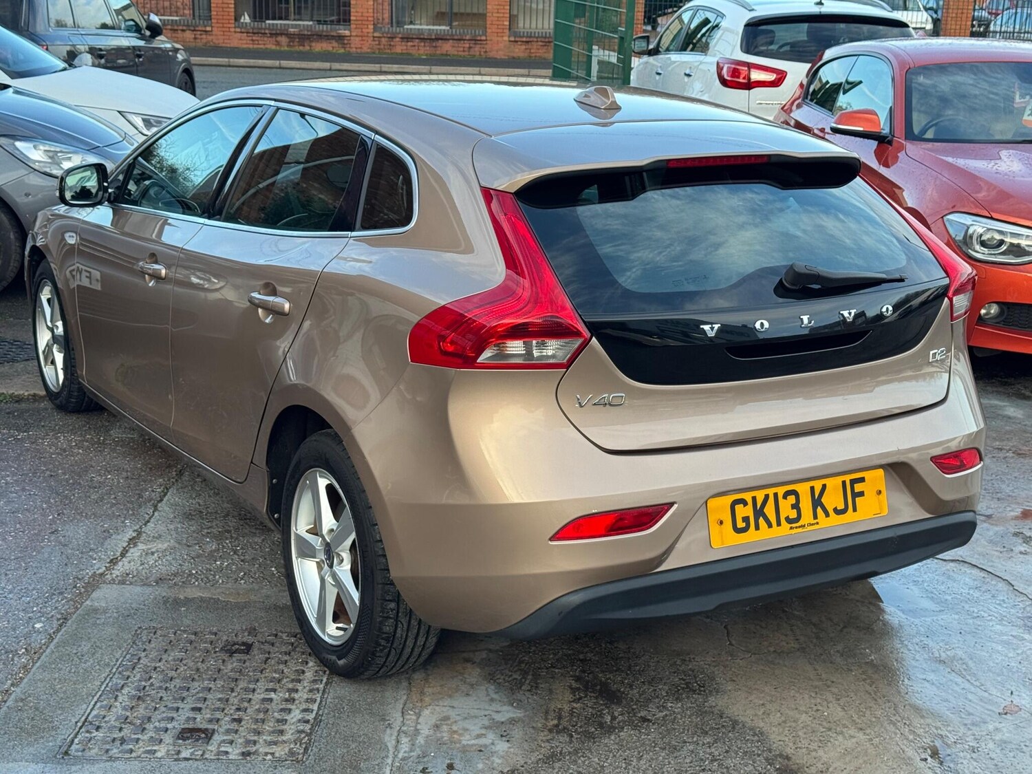 Used Volvo V40 2013 for sale - 77351512: Photo 21