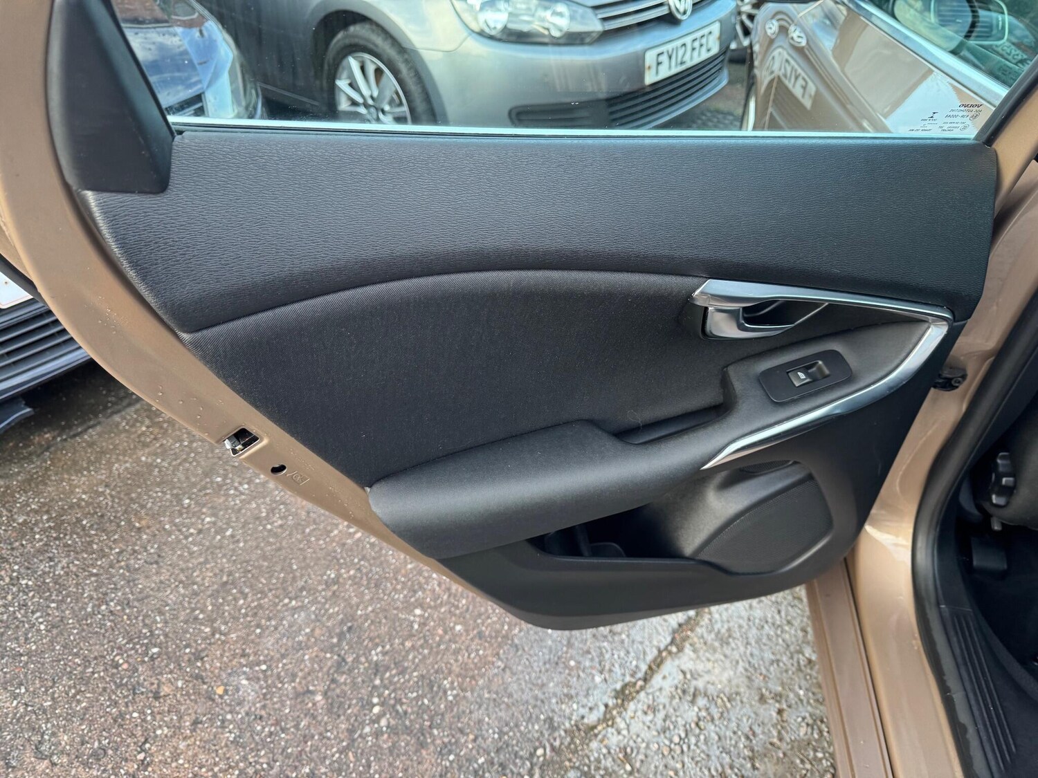 Used Volvo V40 2013 for sale - 77351512: Photo 28